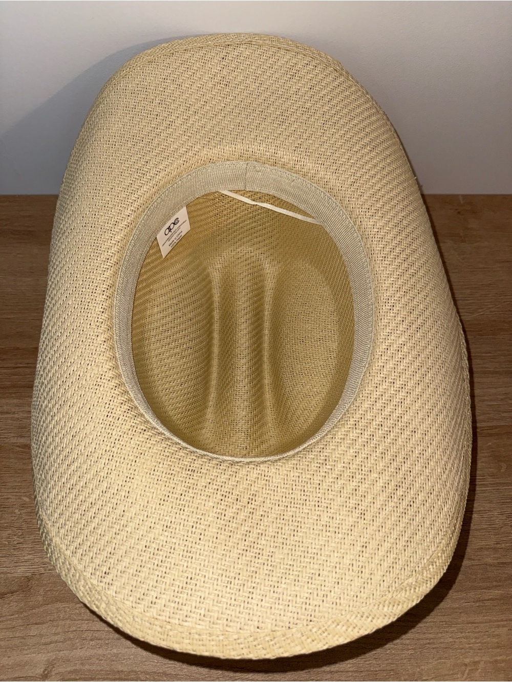 Saratoga Racecourse Straw Cowboy Hat with Red Band - Picture 7 of 8